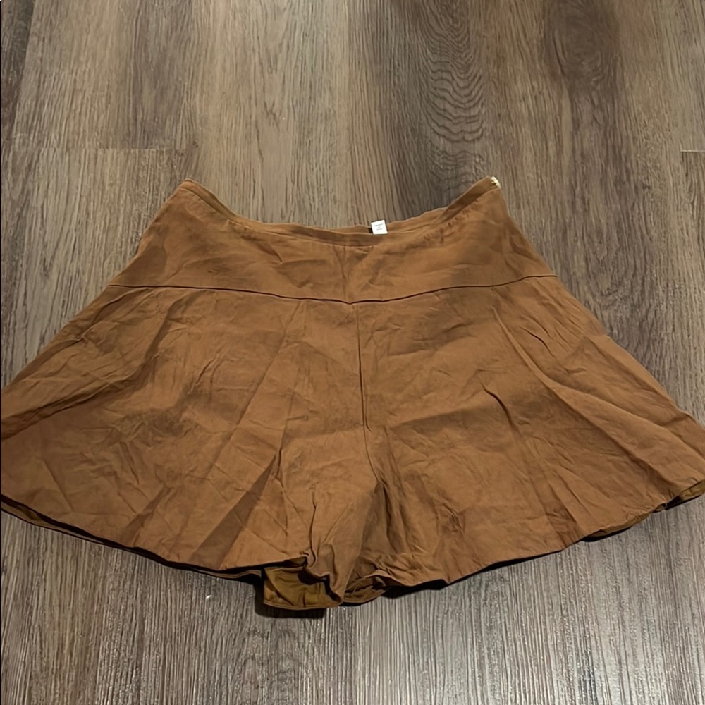 Vince shorts skort brown